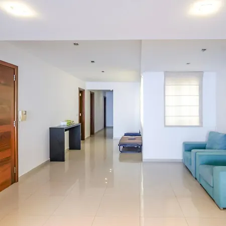 Seafront 3-bedroom In With Panoramic Sea View 3