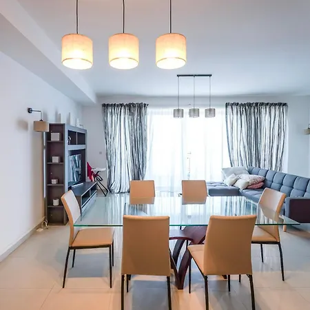 Seafront 3-bedroom In With Panoramic Sea View 3 Lejlighed *