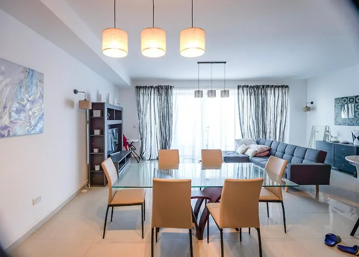 Seafront 3-bedroom In With Panoramic Sea View 3 Lejlighed *