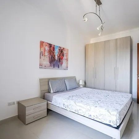 Апартаменты Seafront 3-bedroom In With Panoramic Sea View 3 *